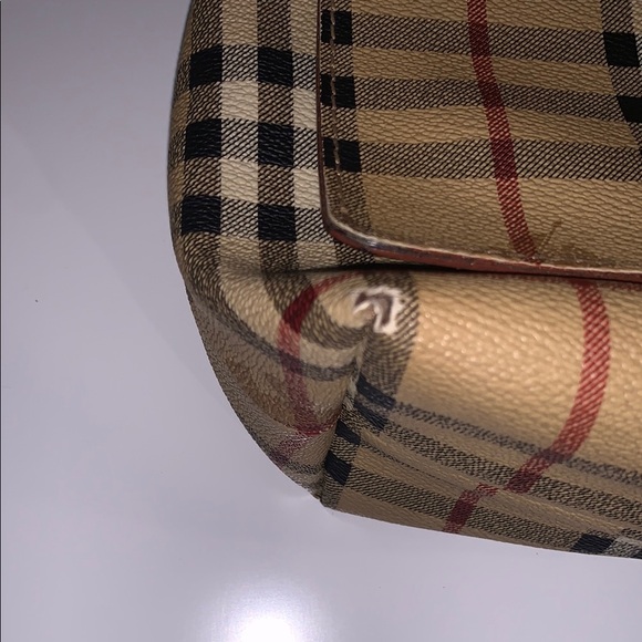 Burberrys Beige and Red Check Crossbody Bag - Picture 3 of 5